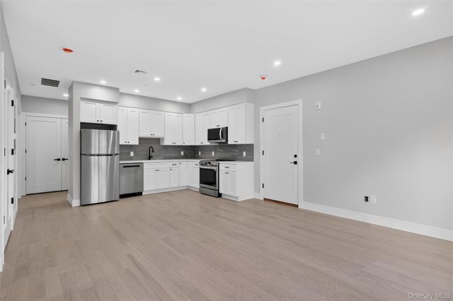 10 Market G, Wappingers Falls, NY 12590