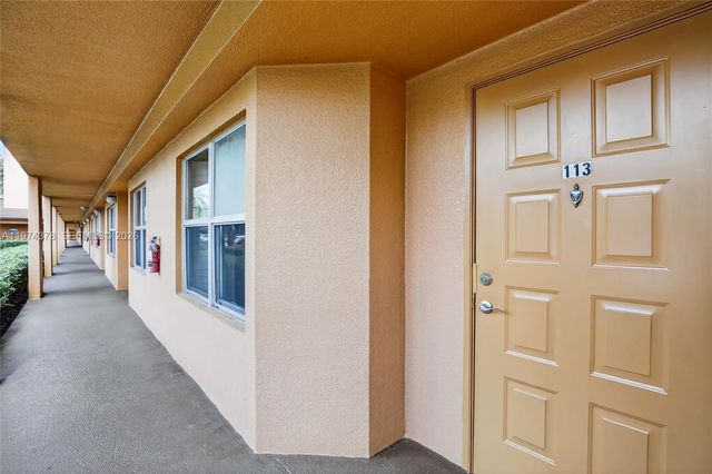 701 SW 142nd Ave 113S, Pembroke Pines, FL 33027