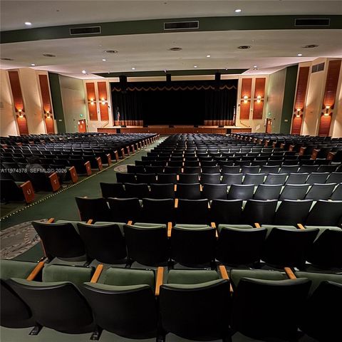 701 SW 142nd Ave 113S, Pembroke Pines, FL 33027