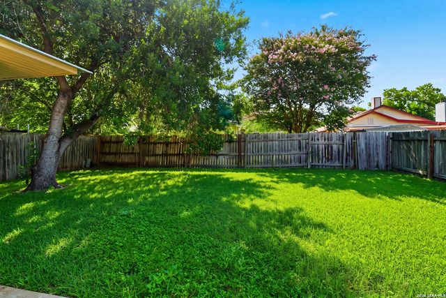 7118 Western Trail Dr, San Antonio, TX 78244