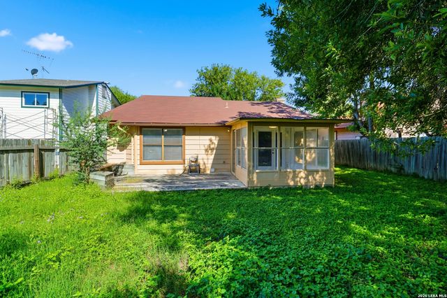 7118 Western Trail Dr, San Antonio, TX 78244