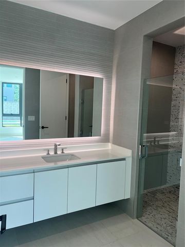 22 WHITE SANDS, Bayamon, PR 00959