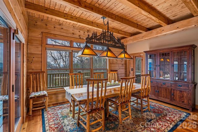 112 Hamburg Mountain Road, Weaverville, NC 28787