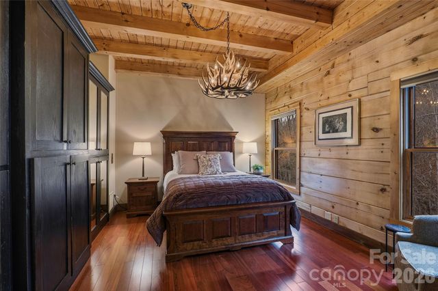 112 Hamburg Mountain Road, Weaverville, NC 28787