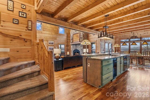 112 Hamburg Mountain Road, Weaverville, NC 28787