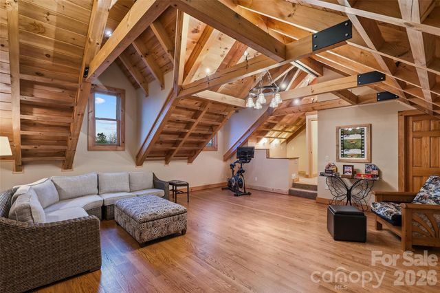 112 Hamburg Mountain Road, Weaverville, NC 28787