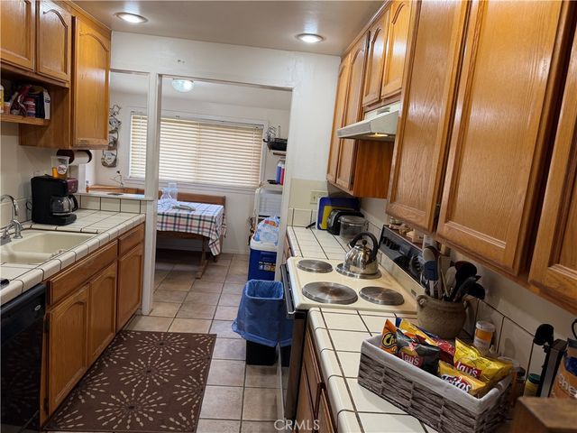 11707 Goodwin Drive, Victorville, CA 92371