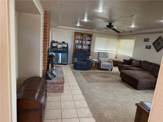 11707 Goodwin Drive, Victorville, CA 92371