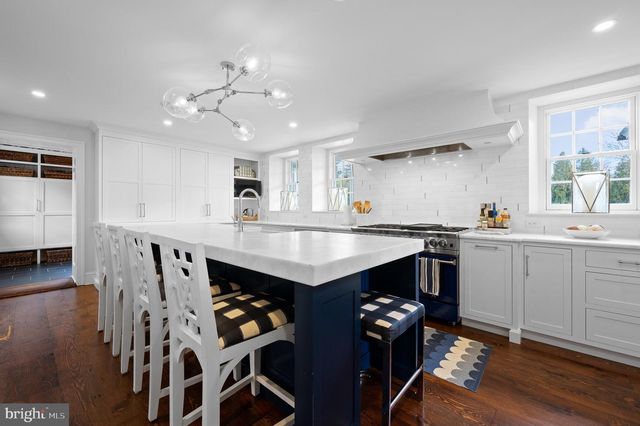 658 BROOKE RD, Wayne, PA 19087