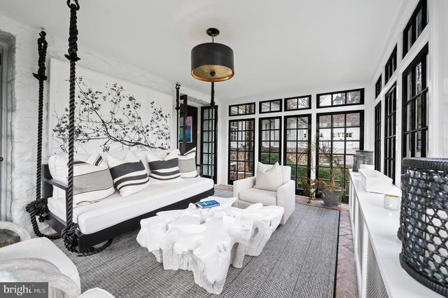 658 BROOKE RD, Wayne, PA 19087