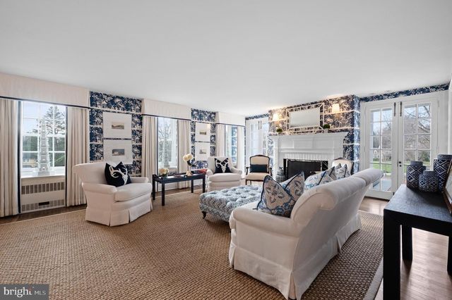 658 BROOKE RD, Wayne, PA 19087