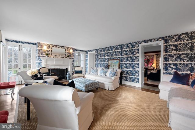 658 BROOKE RD, Wayne, PA 19087