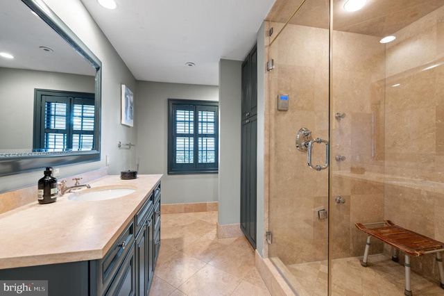 658 BROOKE RD, Wayne, PA 19087