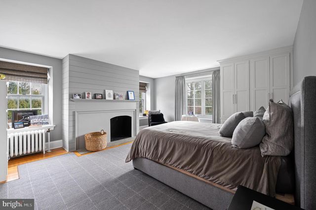 658 BROOKE RD, Wayne, PA 19087