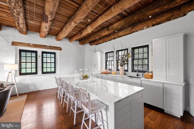 658 BROOKE RD, Wayne, PA 19087