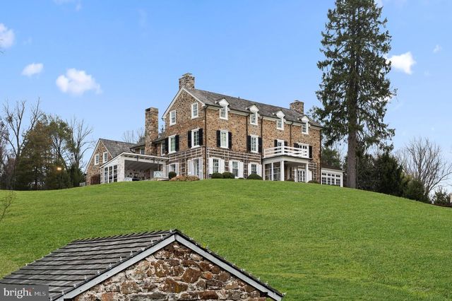 658 BROOKE RD, Wayne, PA 19087