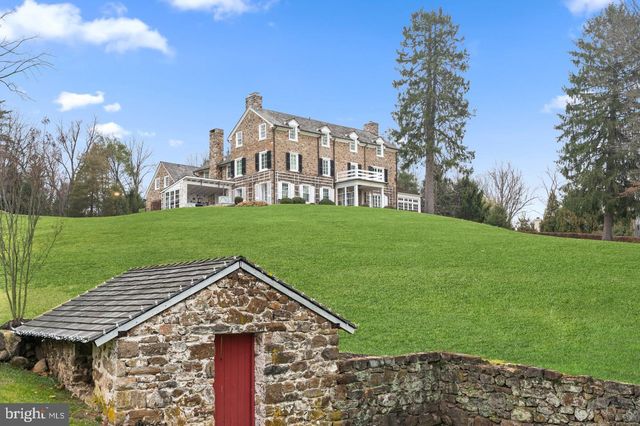 658 BROOKE RD, Wayne, PA 19087