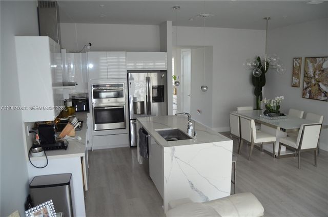 10347 NW 64th Ln, Doral, FL 33178