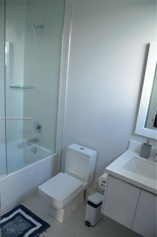 10347 NW 64th Ln, Doral, FL 33178