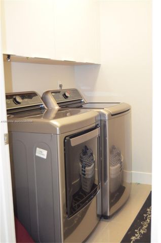 10347 NW 64th Ln, Doral, FL 33178