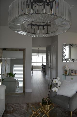 10347 NW 64th Ln, Doral, FL 33178