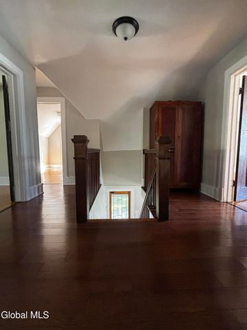 226 N Greenbush Road, North Greenbush, NY 12180