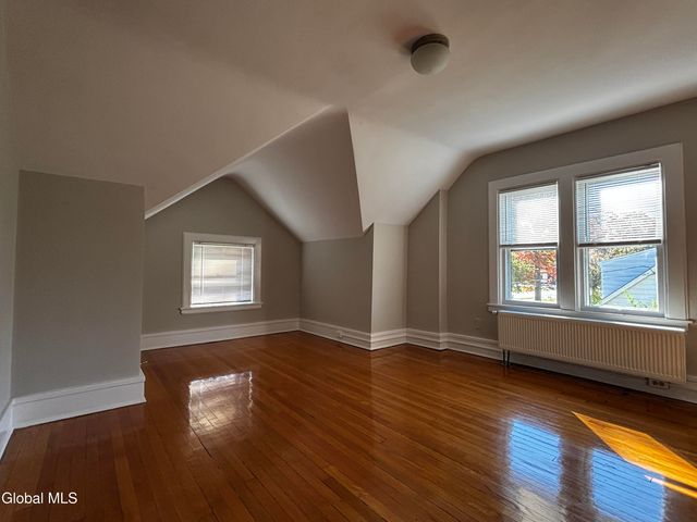 226 N Greenbush Road, North Greenbush, NY 12180