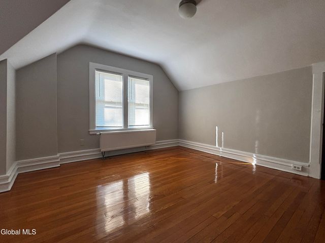 226 N Greenbush Road, North Greenbush, NY 12180