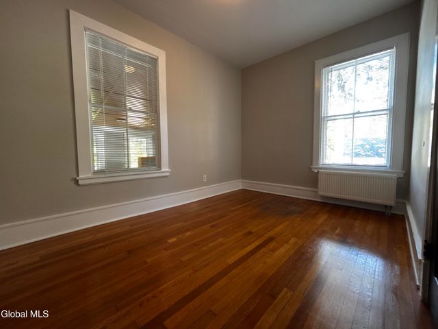 226 N Greenbush Road, North Greenbush, NY 12180