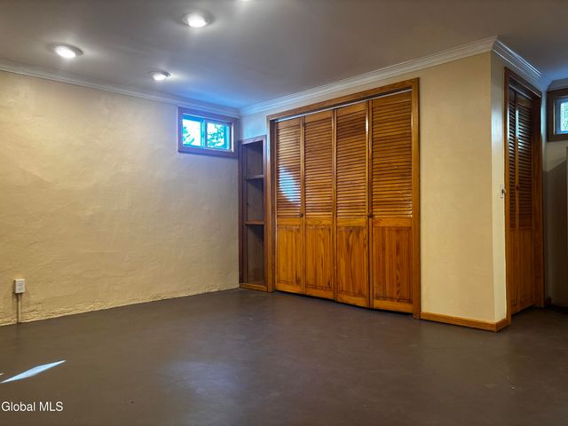 226 N Greenbush Road, North Greenbush, NY 12180