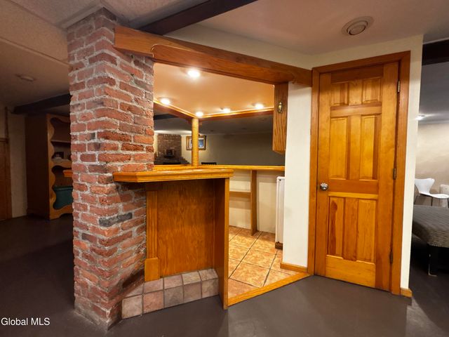 226 N Greenbush Road, North Greenbush, NY 12180