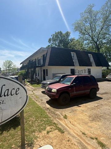 101 S Locust, Searcy, AR 72143
