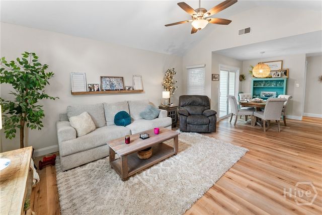 560 Oemler Loop, Savannah, GA 31410