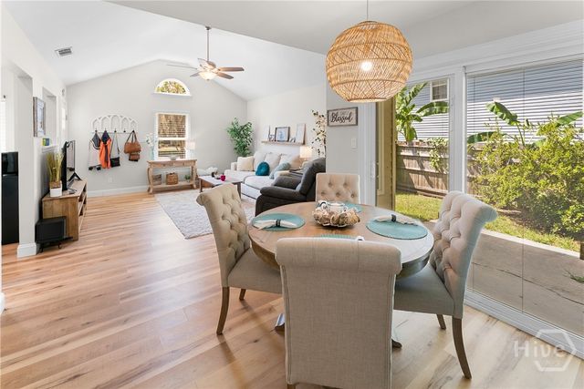 560 Oemler Loop, Savannah, GA 31410