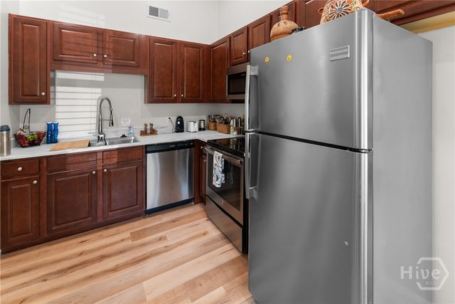 560 Oemler Loop, Savannah, GA 31410