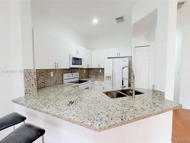 7772 NW 114th Pl 0, Doral, FL 33178