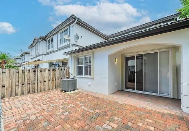 7772 NW 114th Pl 0, Doral, FL 33178