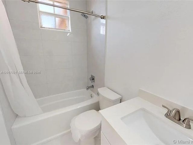 7772 NW 114th Pl 0, Doral, FL 33178