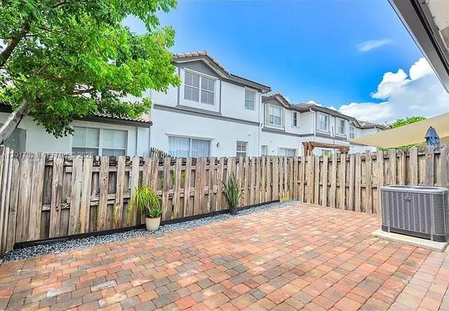 7772 NW 114th Pl 0, Doral, FL 33178