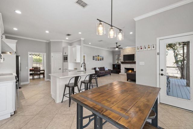 10800 Beach RD, Leander, TX 78641