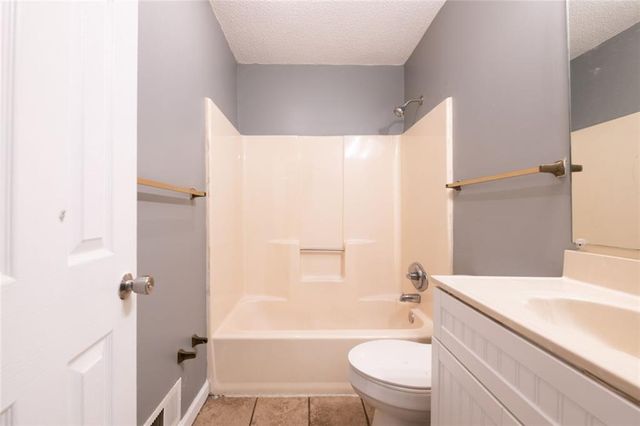 4011 Laurie Jo Drive, Marietta, GA 30008