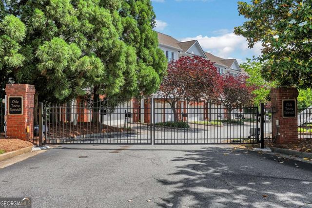 620 Neel Reid Drive, Roswell, GA 30075