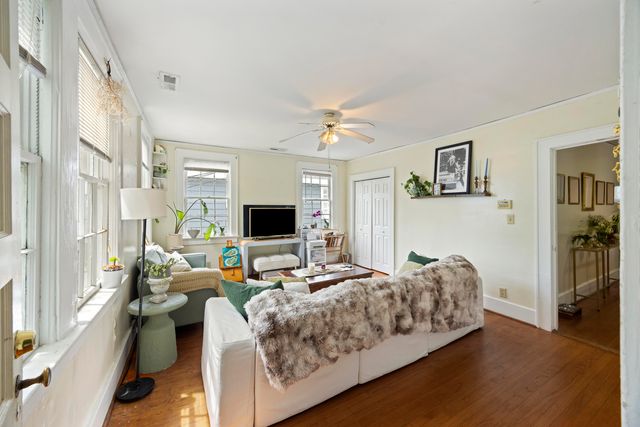 11 Smith Street, Charleston, SC 29401