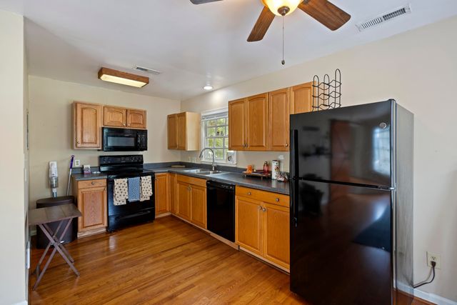11 Smith Street, Charleston, SC 29401