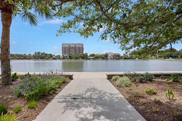 11 Smith Street, Charleston, SC 29401