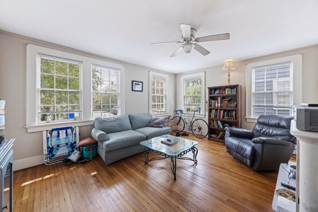 11 Smith Street, Charleston, SC 29401