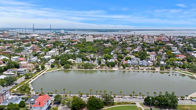 11 Smith Street, Charleston, SC 29401