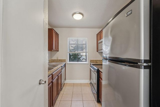12306 Abney DR C, Austin, TX 78729