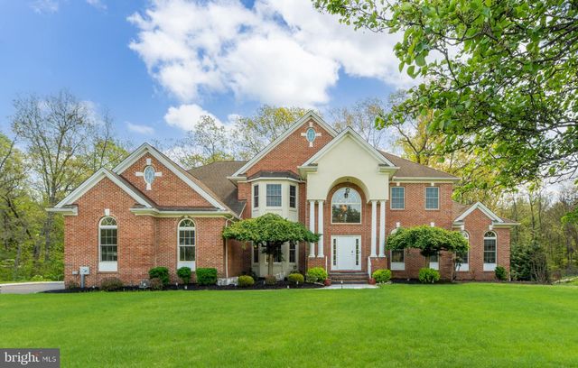 13 SCHINDLER LN, Monroe Township, NJ 08831