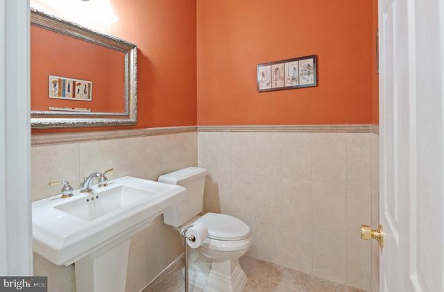 13 SCHINDLER LN, Monroe Township, NJ 08831